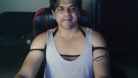 Snapshot of hulkshero chatting on January 11, 7:27 pm HulkHero online show from January 11, 7:27 pm