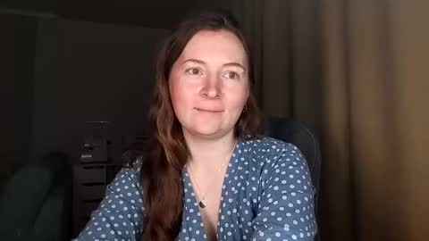HumpyGrey online show from April 30, 6:36 pm