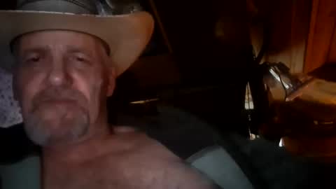 Snapshot of hung34u chatting on November 15, 12:13 pm hung34u online show from November 15, 12:13 pm