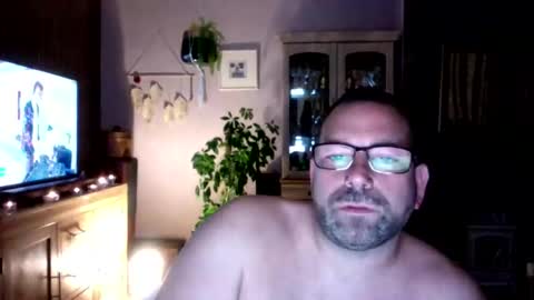 Snapshot of hungaro22 chatting on May 8, 8:03 pm hungaro22 online show from May 8, 8:03 pm