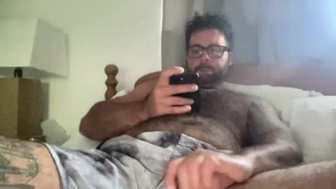 Snapshot of hungdad999 chatting on July 21, 5:04 pm johnnydrftwood85 online show from July 21, 5:04 pm