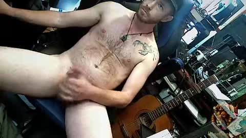 HungGinger4U online show from May 16, 8:18 pm