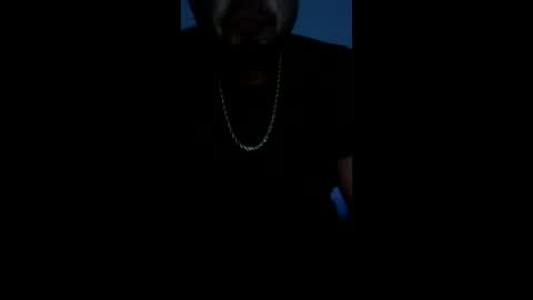 Snapshot of hungguy21011 chatting on March 23, 5:44 am hungguy21011 online show from March 23, 5:44 am