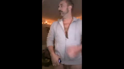 hungitalian40 online show from February 6, 1:36 pm