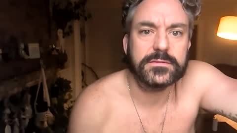 hungitalian40 online show from August 3, 12:32 pm