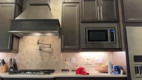 Snapshot of hungkingg22 chatting on January 10, 5:58 pm hungkingg22 online show from January 10, 5:58 pm