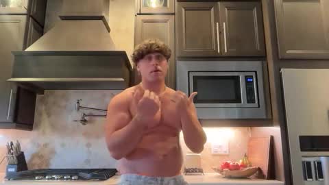 Snapshot of hungkingg22 chatting on February 3, 6:24 pm hungkingg22 online show from February 3, 6:24 pm