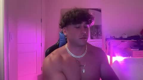 Snapshot of hungkingg22 chatting on February 7, 4:38 am hungkingg22 online show from February 7, 4:38 am