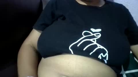 Snapshot of hungrypussy246688 chatting on May 31, 8:43 am hungrypussy246688 online show from May 31, 8:43 am