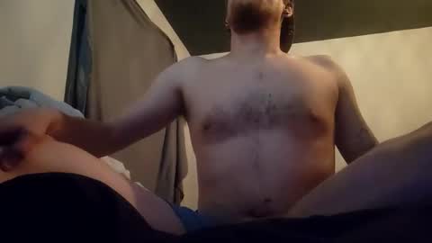 Snapshot of hungstud9792 chatting on December 17, 11:38 am Blondestud9792 online show from December 17, 11:38 am