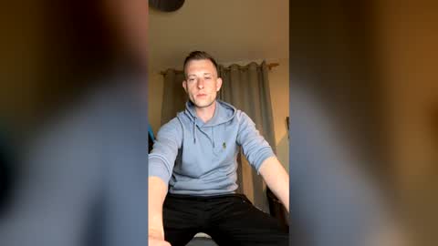 Snapshot of hungteasex chatting on April 18, 10:21 pm HungTeaseX online show from April 18, 10:21 pm