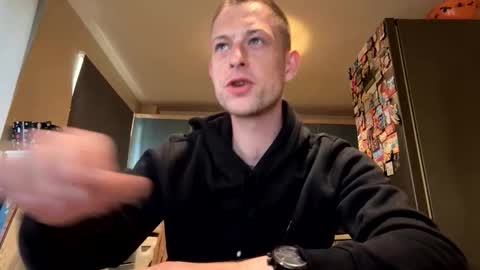 Snapshot of hungteasex chatting on April 26, 5:21 pm HungTeaseX online show from April 26, 5:21 pm