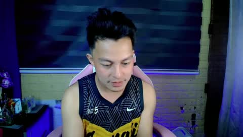 hunk_danny online show from July 5, 9:33 pm