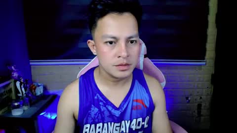 hunk_danny online show from July 8, 10:58 pm