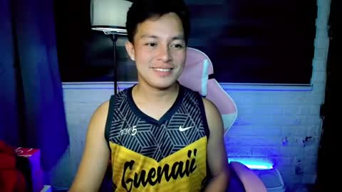 hunk_danny online show from July 28, 6:07 pm