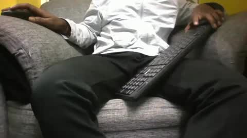 Snapshot of hunk_dominant chatting on December 18, 5:52 pm hunk_dominant online show from December 18, 5:52 pm