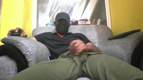 Snapshot of hunk_dominant chatting on March 3, 7:32 am hunk_dominant online show from March 3, 7:32 am