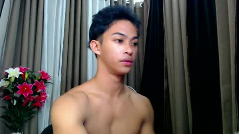 hunk_edward online show from July 8, 8:08 am