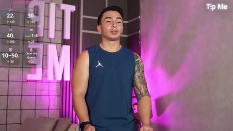 hunk_ryan online show from October 27, 12:31 pm