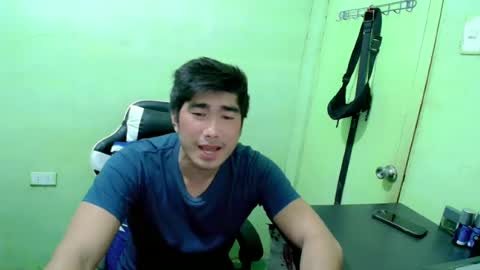 Snapshot of hunkfireman chatting on July 5, 1:23 am ADAM online show from July 5, 1:23 am