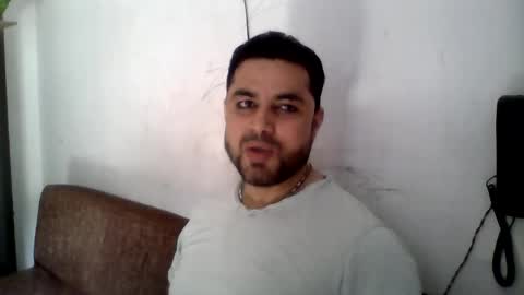 hunkster102 online show from May 2, 4:39 am