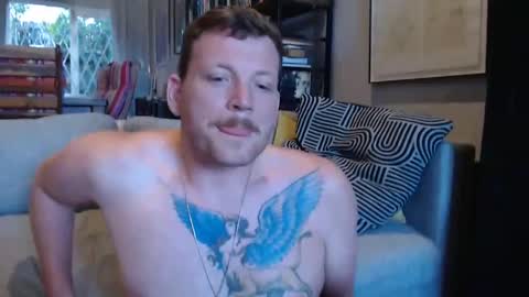 Snapshot of hunky_arthur chatting on December 28, 4:30 pm Hunky  Arthur online show from December 28, 4:30 pm
