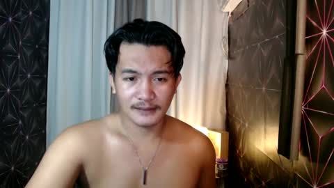 Snapshot of hunkylloyd chatting on January 4, 3:50 am hunkylloyd online show from January 4, 3:50 am