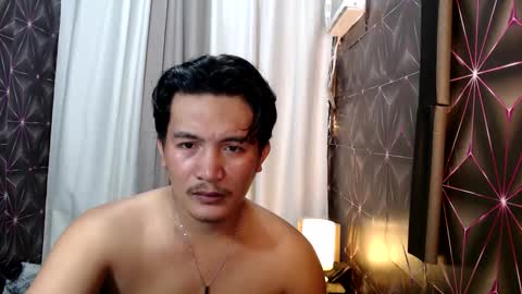 Snapshot of hunkylloyd chatting on January 21, 4:32 am hunkylloyd online show from January 21, 4:32 am