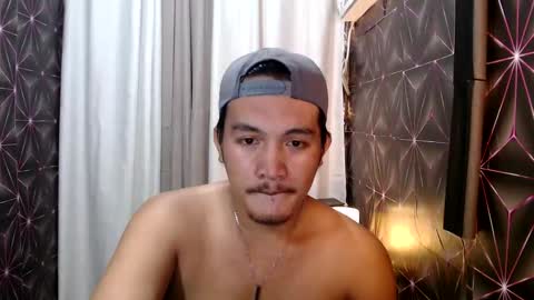 Snapshot of hunkylloyd chatting on January 31, 11:03 am hunkylloyd online show from January 31, 11:03 am