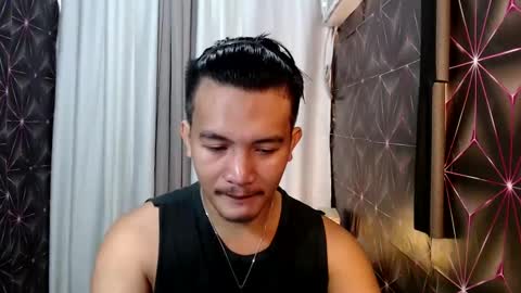 Snapshot of hunkylloyd chatting on February 21, 2:50 am hunkylloyd online show from February 21, 2:50 am