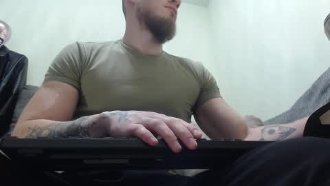 Snapshot of hunkytime chatting on September 14, 5:50 am I AM NOT A DIRECTOR I AM THE BOSS KINGDADDYSIRSTR8ALPHAMASTER online show from September 14, 5:50 am