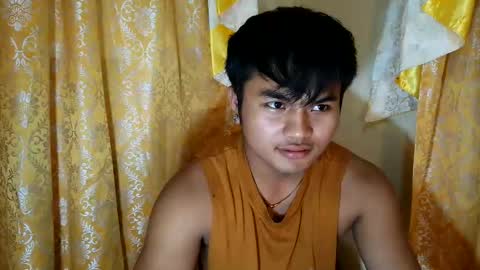 hunkyzeus online show from December 16, 7:57 am