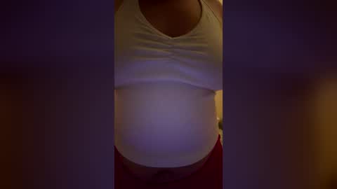 Snapshot of hunnybe33 chatting on July 27, 3:02 am hunnybe33 online show from July 27, 3:02 am