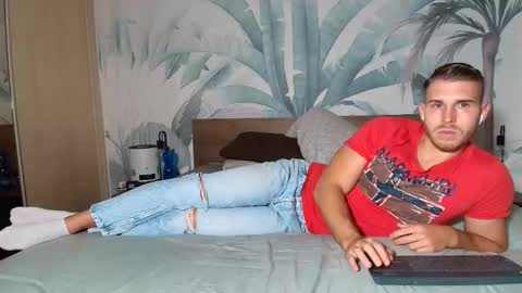 Snapshot of hunterbridges chatting on September 24, 9:12 am Hunter Bridges online show from September 24, 9:12 am