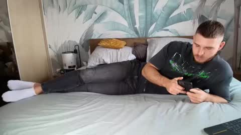 Snapshot of hunterbridges chatting on November 23, 8:58 am Hunter Bridges online show from November 23, 8:58 am