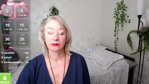 Snapshot of hunters_woman chatting on October 15, 1:28 am Irena online show from October 15, 1:28 am