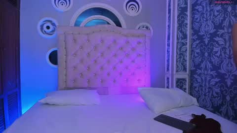 Lucas online show from May 24, 2:49 am