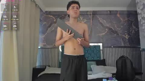 Snapshot of hunterwest06 chatting on July 26, 12:01 pm Lucas online show from July 26, 12:01 pm