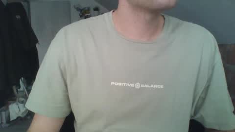 Snapshot of hunting_007 chatting on March 3, 3:20 pm hunting_007 online show from March 3, 3:20 pm