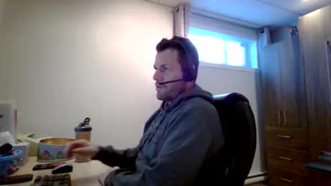 hurley7890 online show from February 5, 2:00 pm