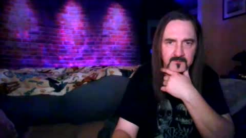 Snapshot of husbandwife4life chatting on December 13, 5:49 am husbandwife4life online show from December 13, 5:49 am