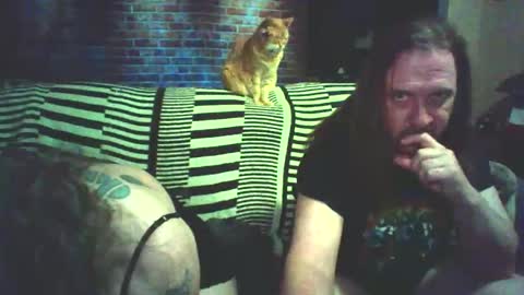 Snapshot of husbandwife4life chatting on November 2, 9:22 am husbandwife4life online show from November 2, 9:22 am