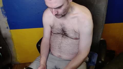 Huskyguy online show from December 30, 5:04 am