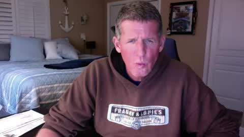 Snapshot of hvacstud4 chatting on December 15, 7:29 pm hvacstud4 online show from December 15, 7:29 pm