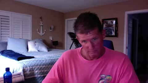 Snapshot of hvacstud4 chatting on December 21, 9:11 pm hvacstud4 online show from December 21, 9:11 pm