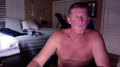 Snapshot of hvacstud4 chatting on December 22, 10:07 pm hvacstud4 online show from December 22, 10:07 pm