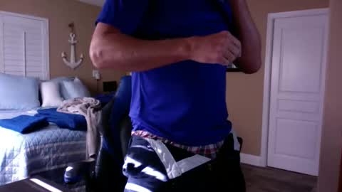 Snapshot of hvacstud4 chatting on January 12, 3:17 pm hvacstud4 online show from January 12, 3:17 pm