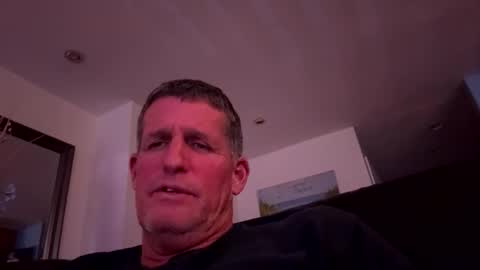 Snapshot of hvacstud4 chatting on February 5, 1:21 am hvacstud4 online show from February 5, 1:21 am