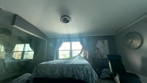 Snapshot of hvacstud4 chatting on April 3, 12:03 pm hvacstud4 online show from April 3, 12:03 pm