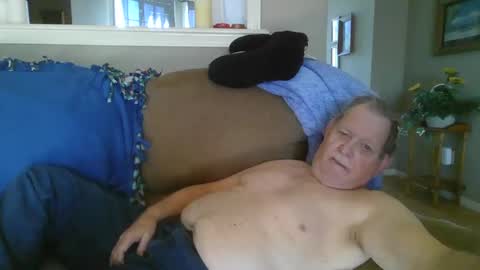 Snapshot of hvl13 chatting on January 10, 10:04 pm hvl13 online show from January 10, 10:04 pm